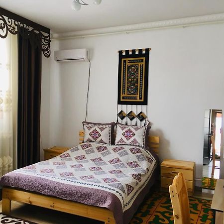 Guest House Etnodom Jalal-Abad Buitenkant foto