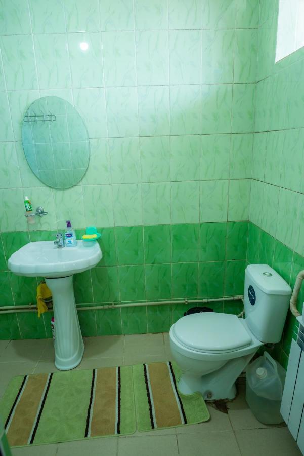 Guest House Etnodom Jalal-Abad Buitenkant foto