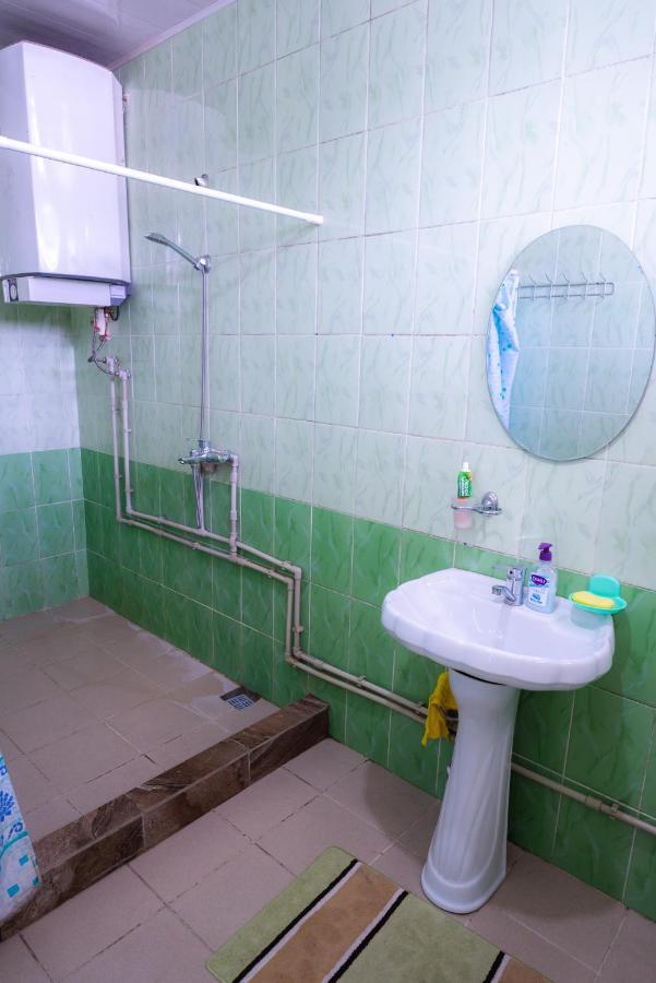 Guest House Etnodom Jalal-Abad Buitenkant foto