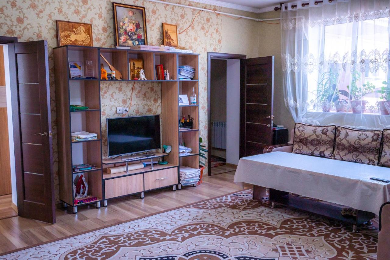 Guest House Etnodom Jalal-Abad Buitenkant foto