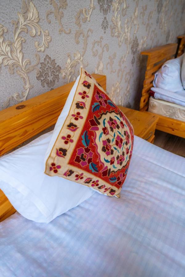 Guest House Etnodom Jalal-Abad Buitenkant foto
