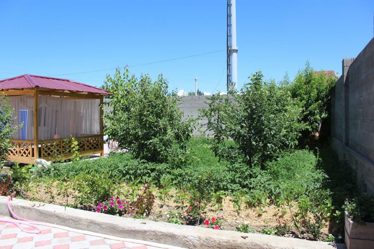 Guest House Etnodom Jalal-Abad Buitenkant foto